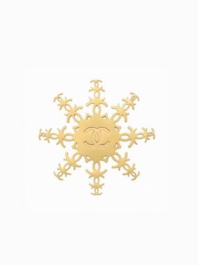 Chanel Beauty Holiday Snowflake Brooch Pin